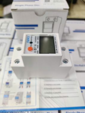 Công Tơ Điện Tử 1 Pha Đa Chức Năng 5(80)A Có Reset DDS667