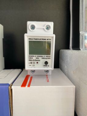 Công tơ điện tử 1 pha đo điện năng VNA - LS Mini Electric hiển thị 4 thông số - Có nút reset