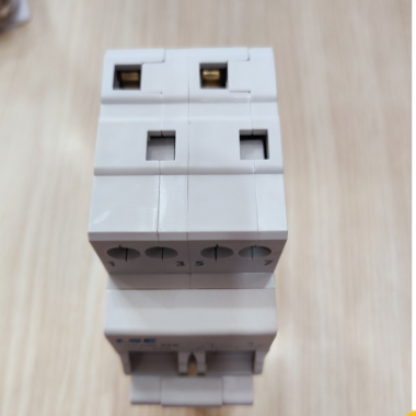 Aptomat Đảo Chiều Dạng Aptomat 2 Tép 20A-25A-32A-40A LSE - Cầu Dao Đảo Tự Động
