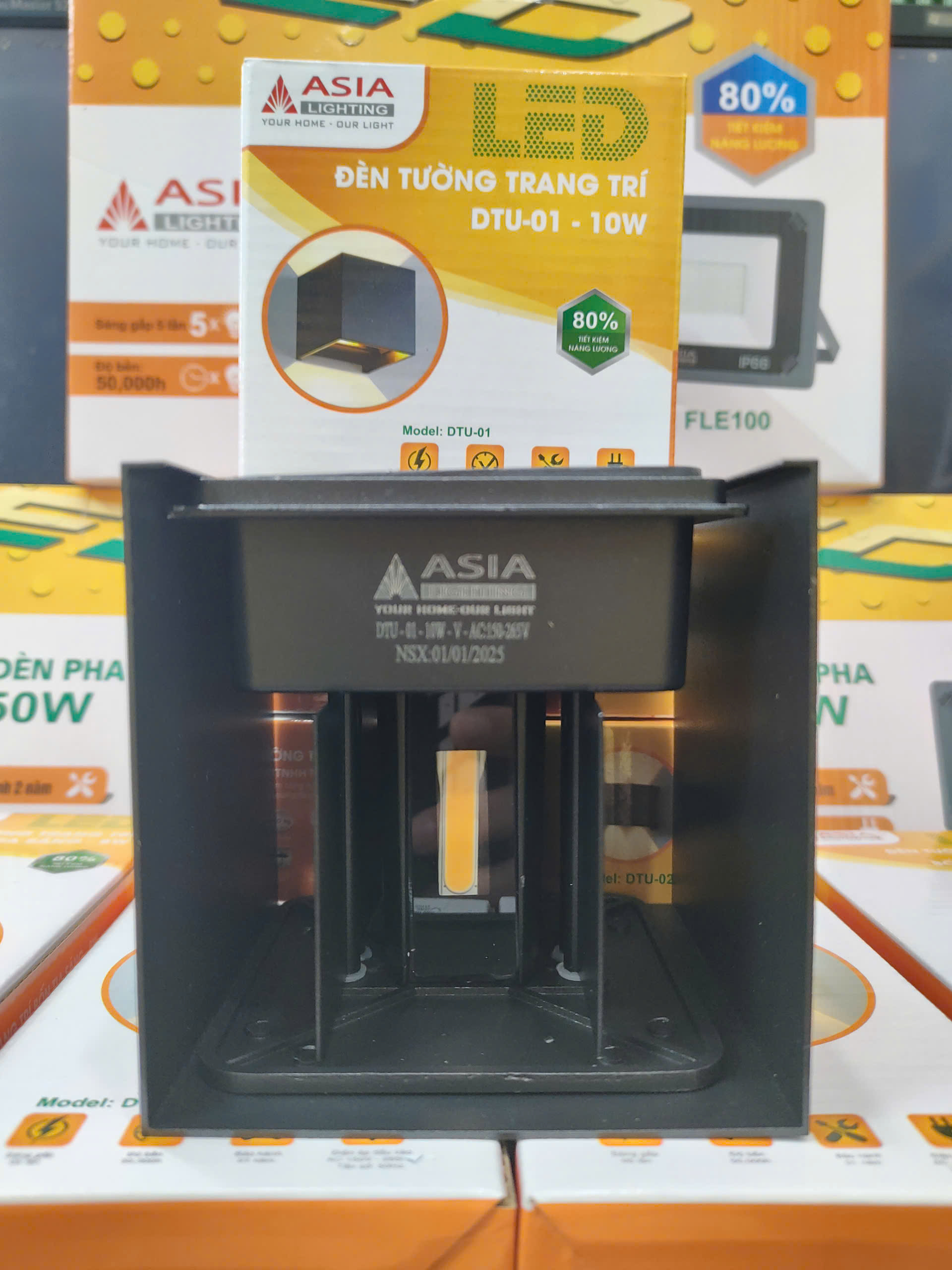 Đèn Hắt Tường Trang Trí Chính Hãng ASIA LIGHTING ÁNH SÁNG VÀNG/ TRẮNG
