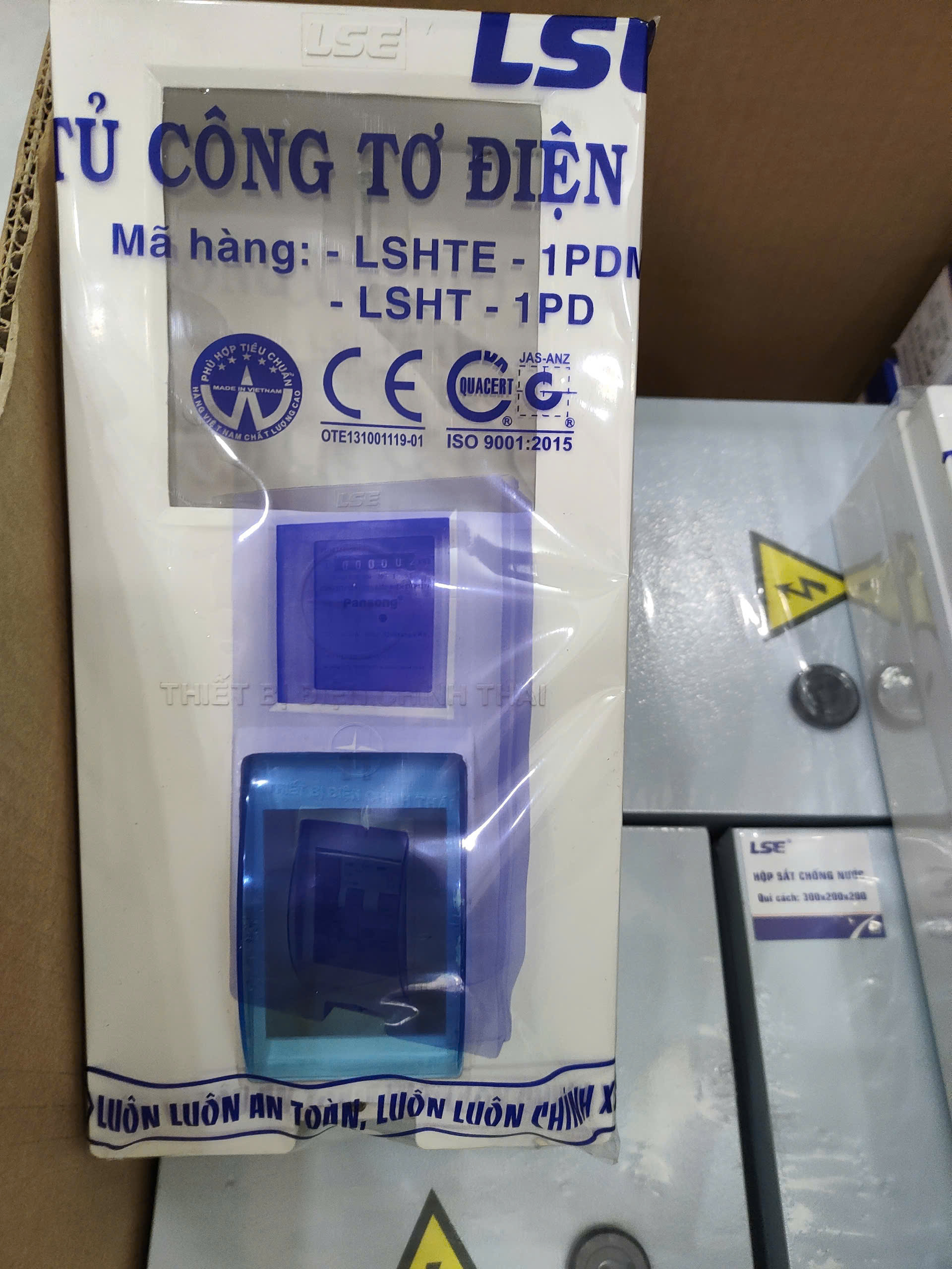 Tủ Nhựa Đựng Công Tơ Điện Tử/ Đồng Hồ Điện Tử 1 Pha LSE Kèm Hộp Chứa CB