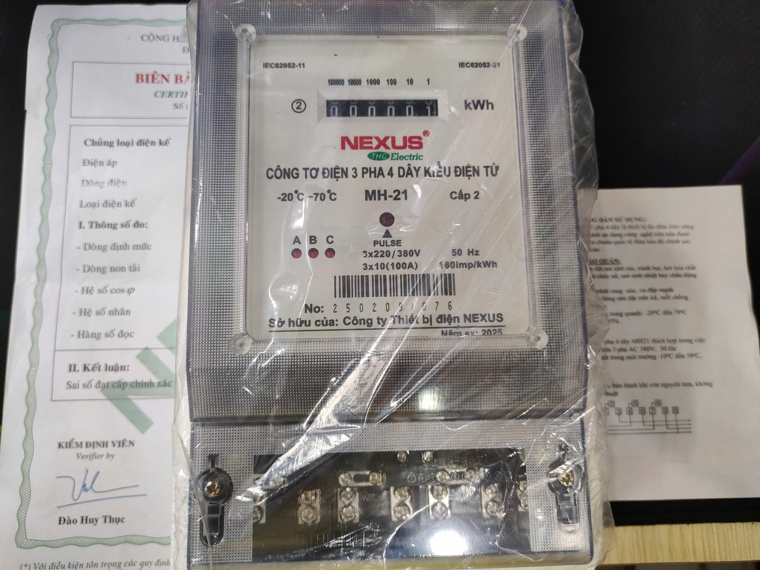 Công tơ điện tử và Cơ Điện Tử 3 pha trực tiếp (Đồng hồ điện tử 3 pha) Nexus 10(100)A -MH21